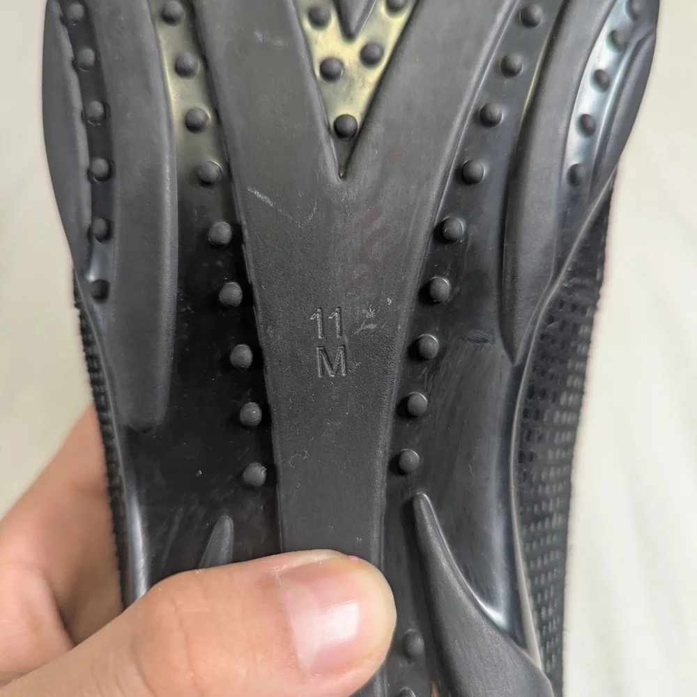Vaneli Sport Black Slip-On Sneakers Size 11M